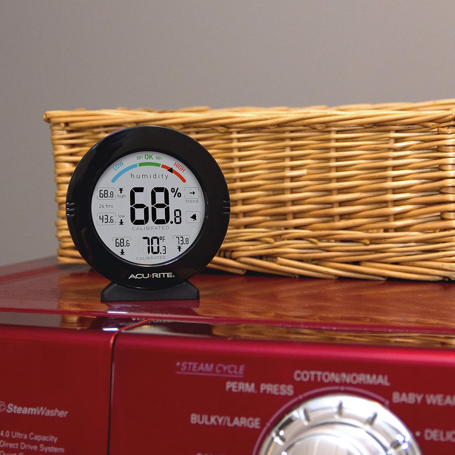 AcuRite AcuRite 01080M Pro Accuracy Temperature and Humidity Gauge with Alarms, Black Online | 100% Genuine India